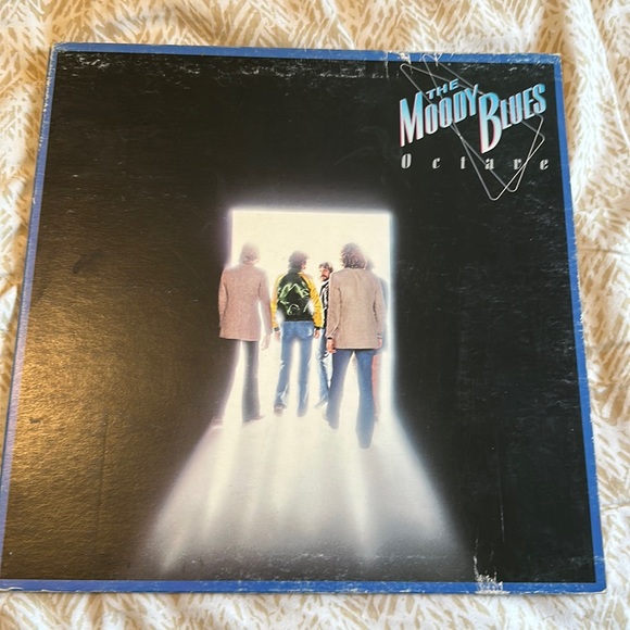 Vintage Moody Blues Vinyl Record - Picture 3 of 9